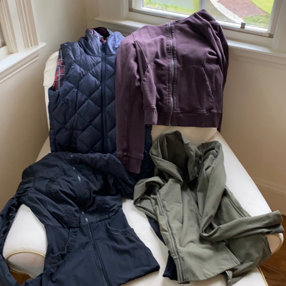 Lot Size 4 Lululemon jacket vest